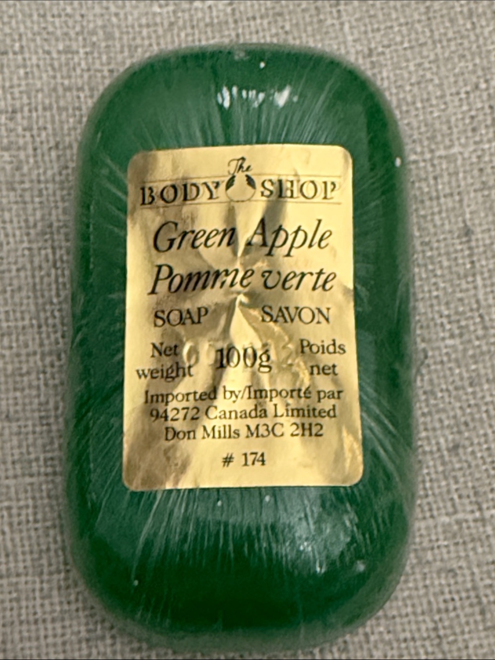 The Body Shop Green Apple Hand Soap Bar - RARE Retiref